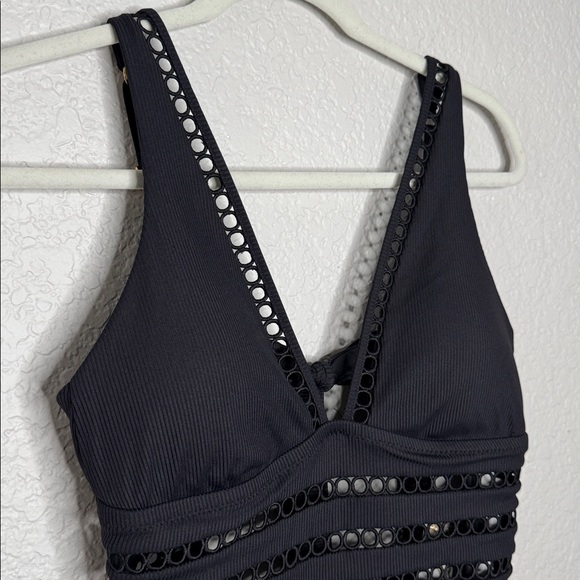 NWT Becca by Rebecca Virtue Modern Edge Rib Toni Plunge One-Piece Swimsuit Sz L - Picture 4 of 10